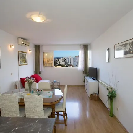 Polanda Apartment Split