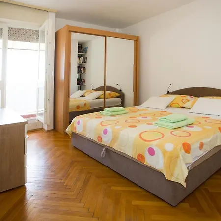 Polanda Διαμέρισμα *